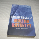 Simon Beckett Multiin kätketyt   -pok - pikkukuva 1