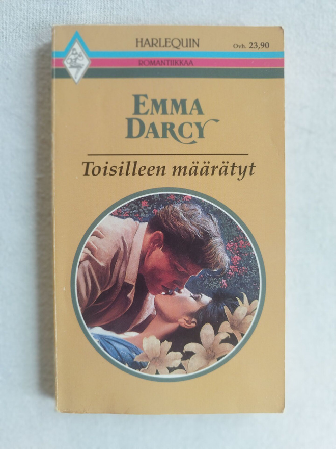 Harlequin, Emma Darcy: "Toisilleen määrätyt"