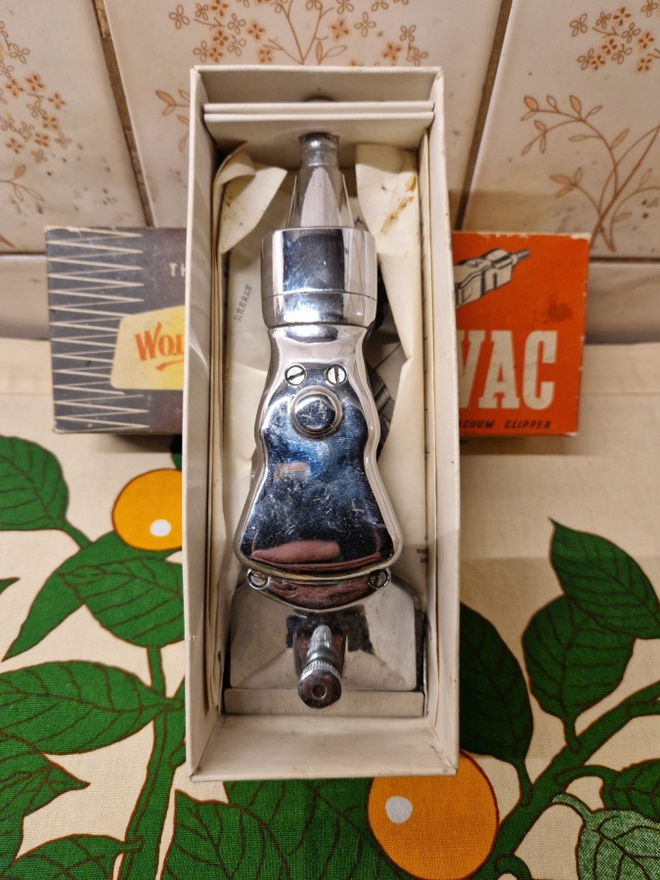 Wolseley vintage karvan leikkuukone eläimille.