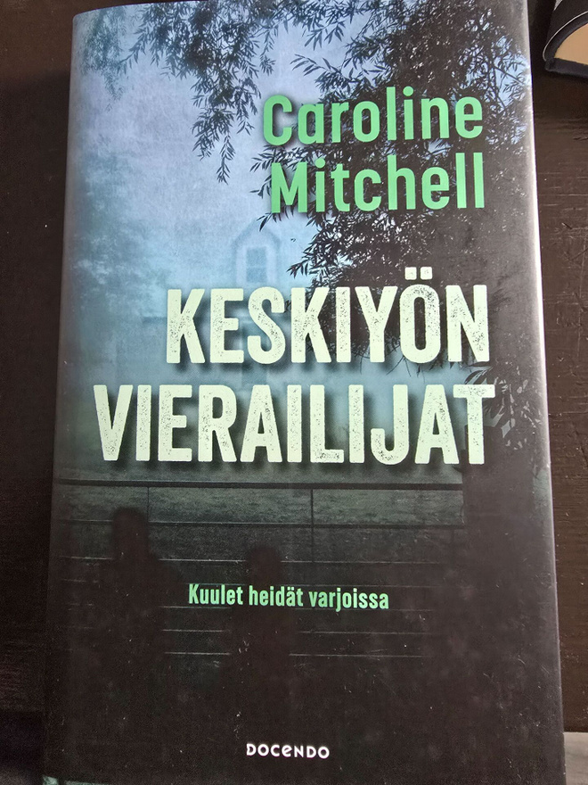 Caroline Mitcheell: Keskiyön Viersilijat 1.p