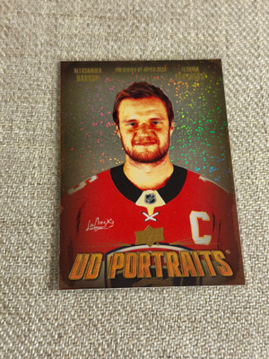 ALEKSANDER BARKOV UD PORTRAITS SPECKLE PARALLER