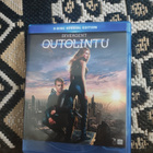 Outolintu - pikkukuva 1