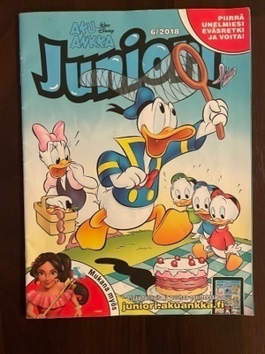 Aku Ankka Juniori - lehtiä 8 kpl