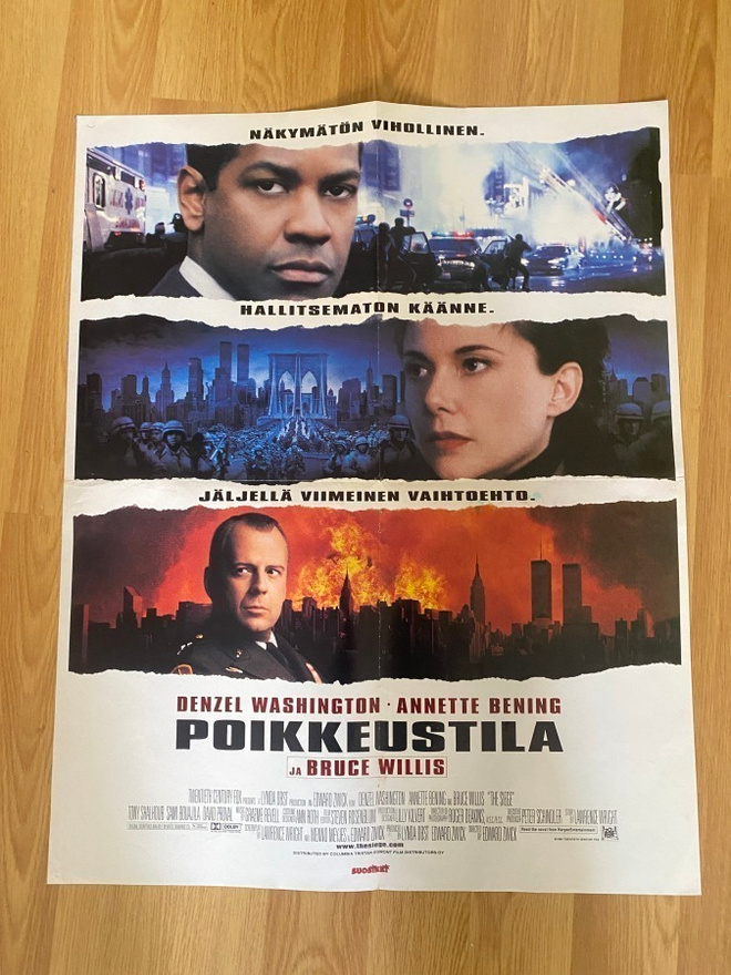 Poikkeustila juliste