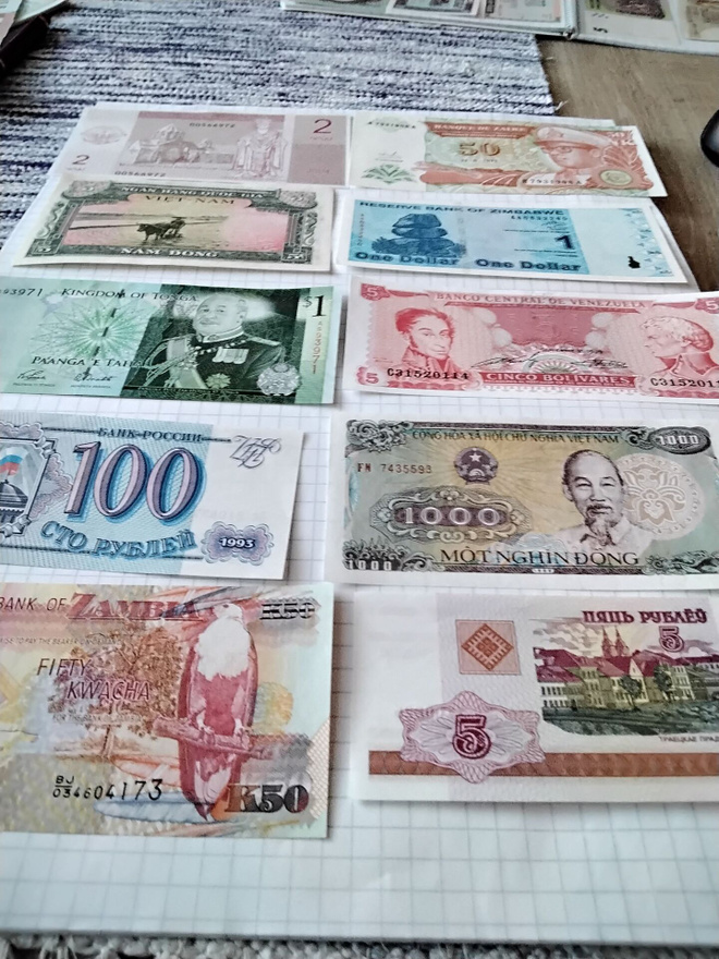 Ulkomaiset setelit 10 kpl