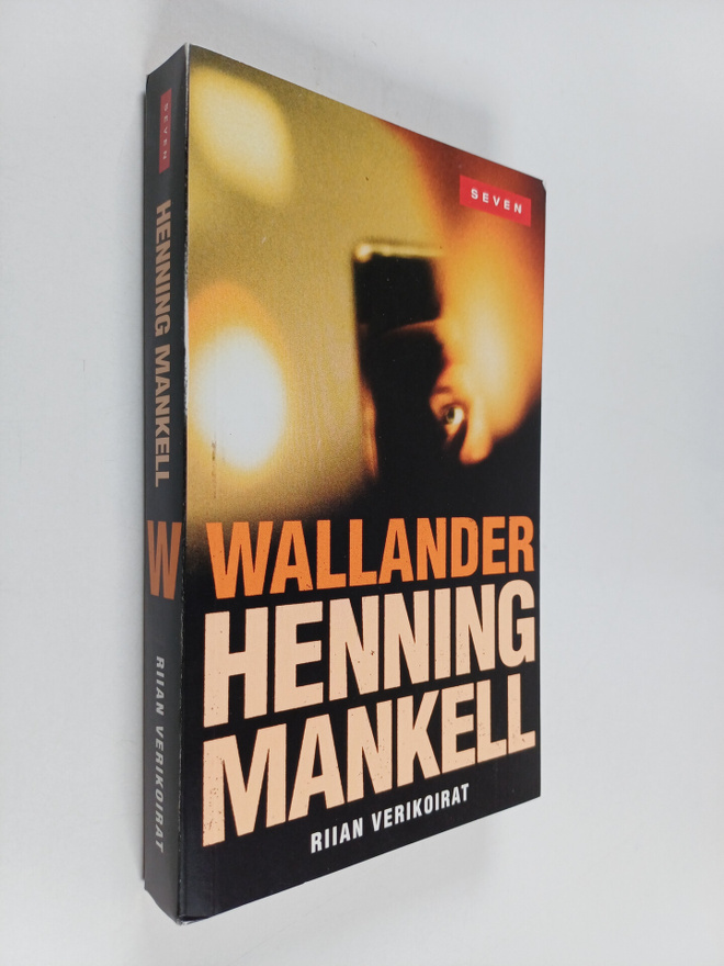 Henning Mankell : Riian verikoirat