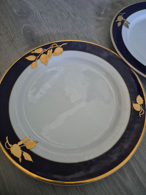 Fyrklövern (Apilanlehti) Classic lautaset 8kpl
