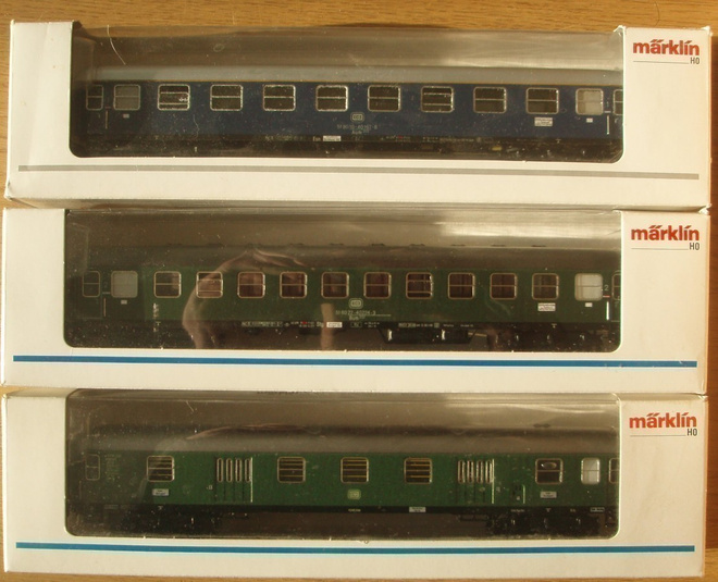 Märklin 3 DB pikajunanvaunua 24cm peltiä