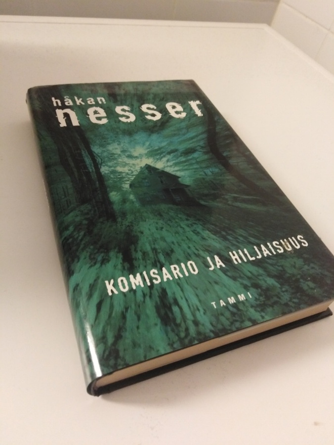 Håkan Nesser: Komisario ja hiljaisuus