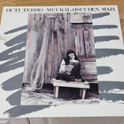 Outi Terho Muukalaisuuden Maja LP - pikkukuva 1