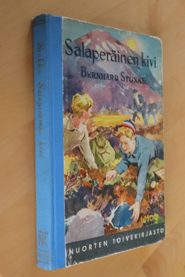 Bernhard Stokke : Salaperäinen kivi ( NTK 1.p. 1953 )