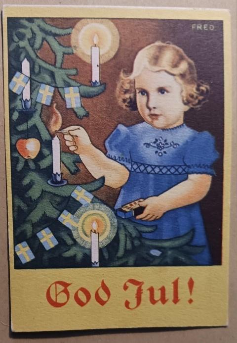 Fred: Lapsi sytyttää kuusenkynttilää, pikkupk, p. 1940 (?)