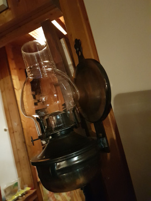 Vanha öljylamppu / fotogenilamppu