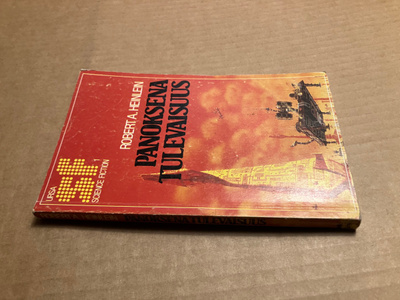 HEINLEIN PANOKSENA TULEVAISUUS HYVÄ