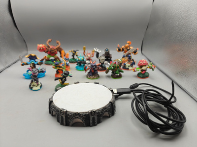 SKYLANDERS  hahmoja