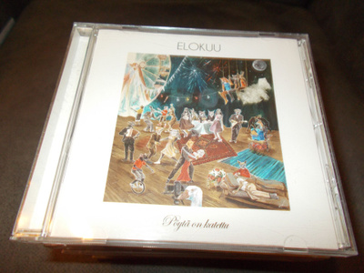 CD ELOKUU ** PÖYTÄ ON KATETTU **