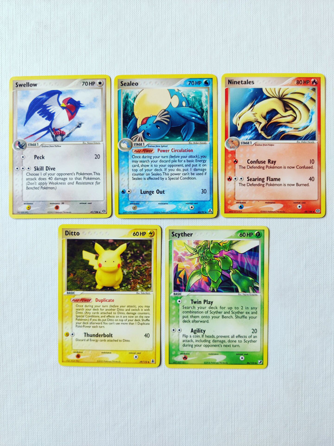 Vanhempia Pokemon Kortteja 5kpl