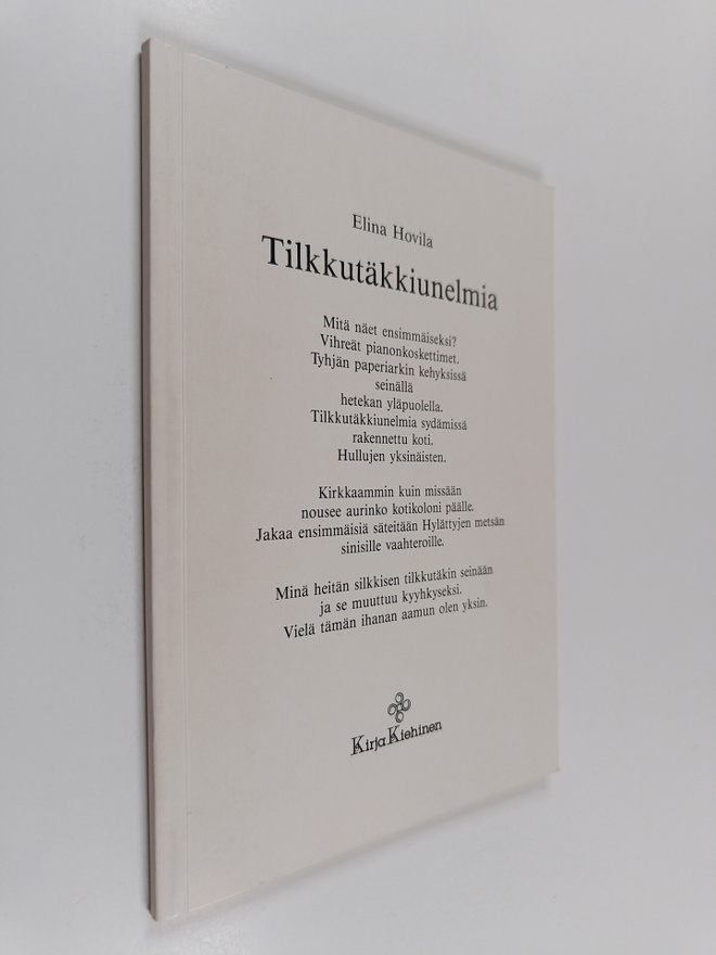 Elina Hovila : Tilkkutäkkiunelmia : runoja