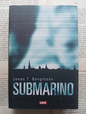 Jonas T. Bengtsson - Submarino (sid.)