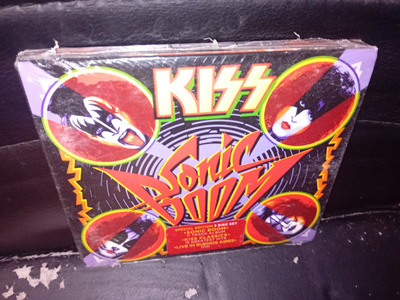 2CD + DVD KISS : SONIC BOOM ( UUSI ) SIS POSTIKULU