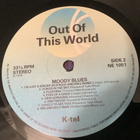 THE MOODY BLUES / OUT OF THIS WORLD vinyl. - pikkukuva 3