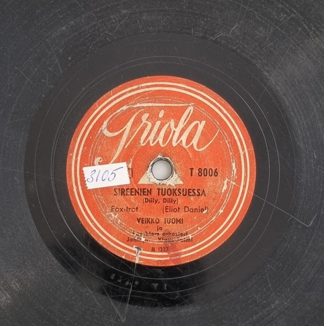 Savikiekko 1949 - Veikko Tuomi - Triola T 8006