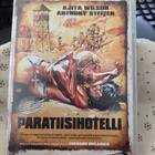 Paratiisihotelli (Another World) - pikkukuva 1