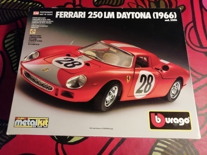 Burago Ferrari 250 LM Daytona (1966)