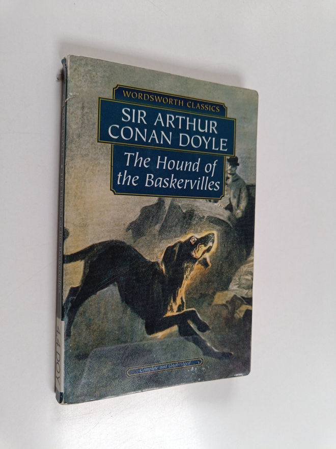Arthur Conan Doyle : The Hound of the Baskervilles