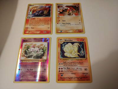 Pokemon kortteja