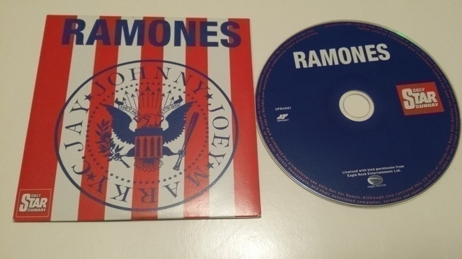 Ramones Daily Star Sunday CD Pahvikotelossa