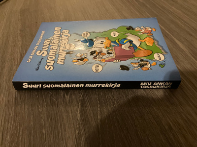 Aku Ankka - Suuri suomalainen murrekirja