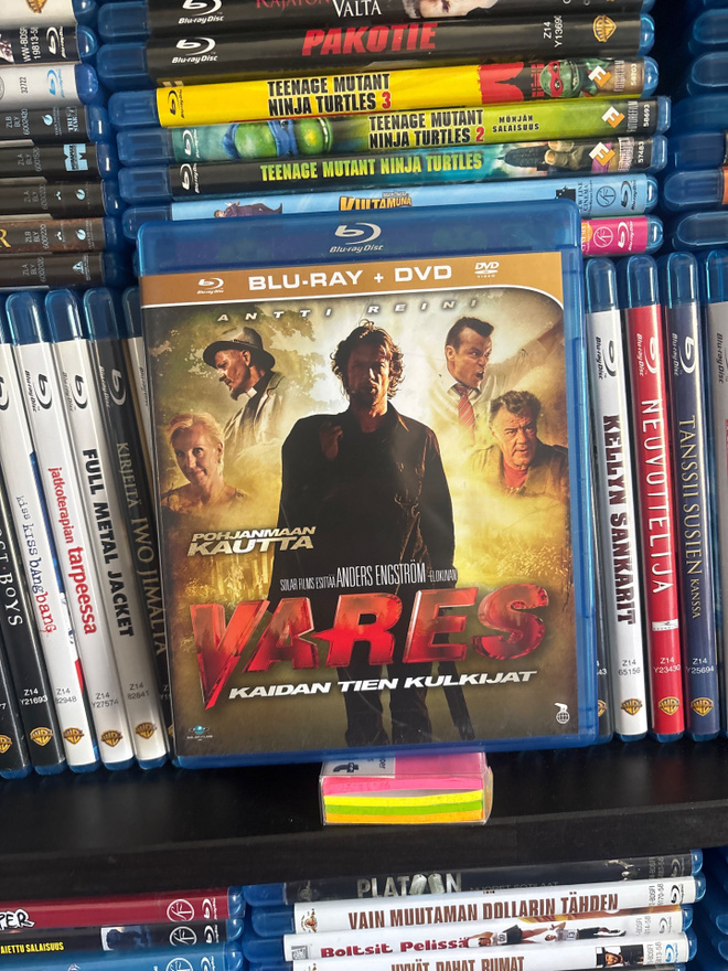 Vares kaidan tien kulkijat (2011) Antti Reini