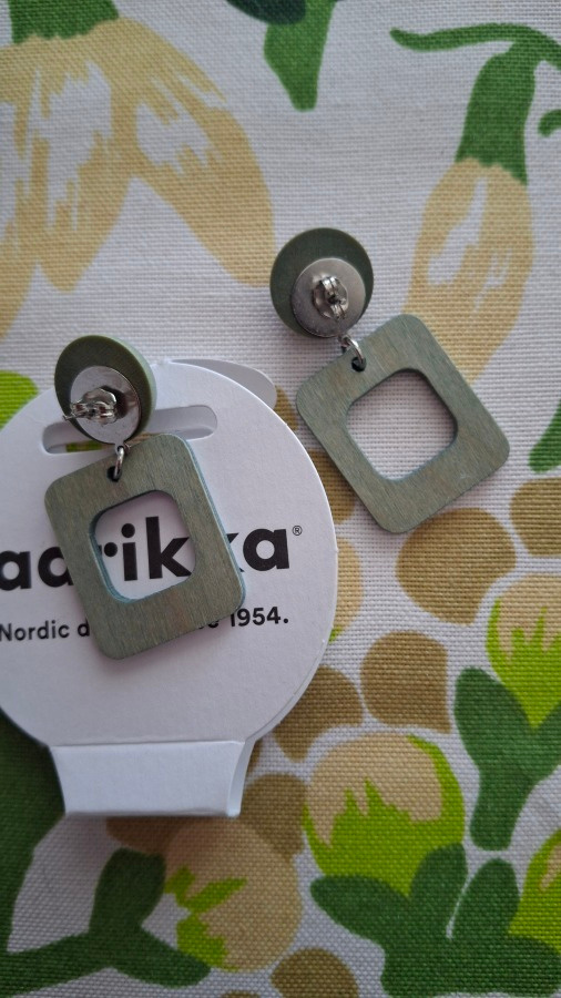 AARIKKA MALVIINA KORVAKORUT VIHREÄ