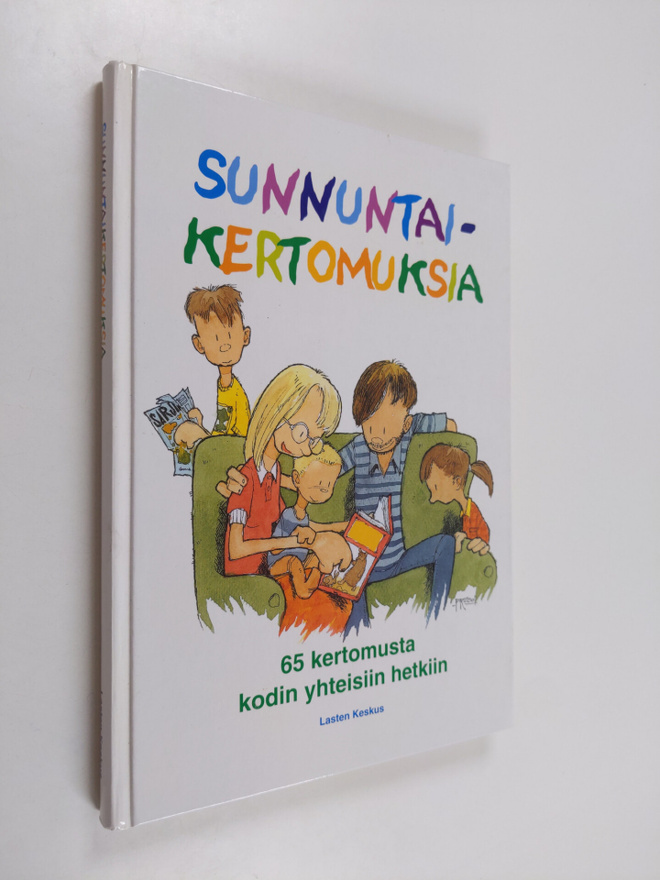 Pia (toim.) Perkiö : Sunnuntaikertomuksia : 65 kertomusta...