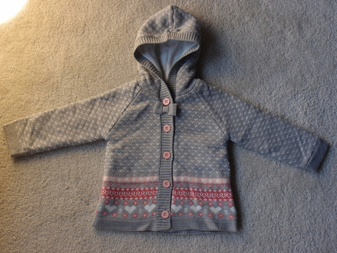 UUSI vuorellinen neulehuppari, koko 86 cm