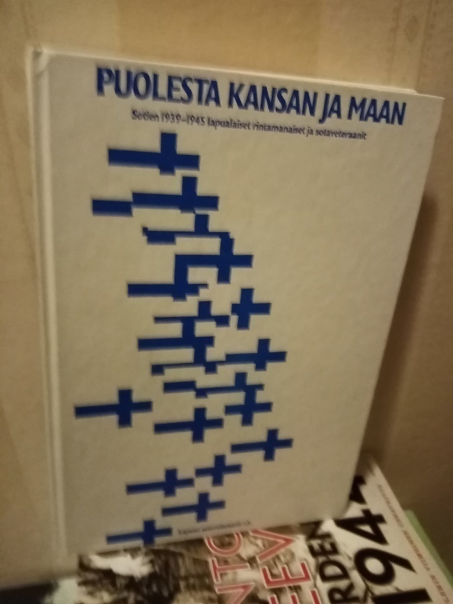 PUOLESTA KANSAN JA MAAN ( SIS POSTIKULU  )