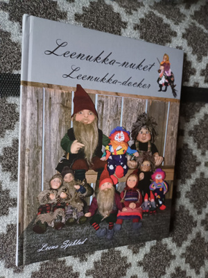 Lena Sjöblad: Leenukka-nuket / Leenukka-dockor