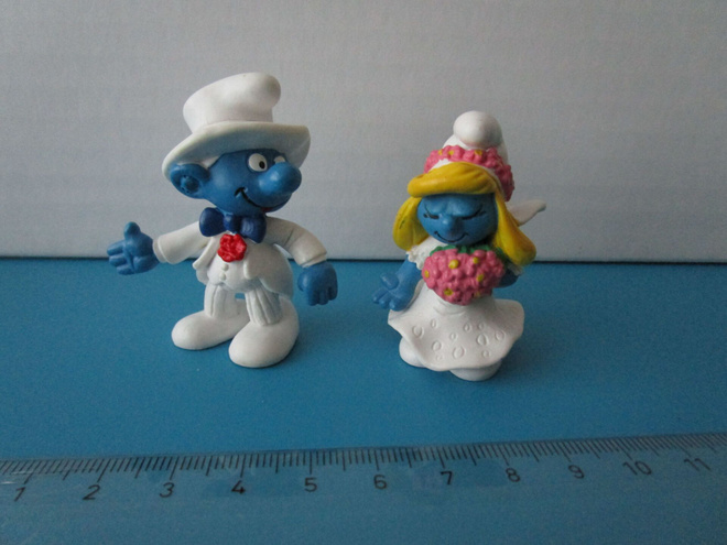 Vintage Schleich Smurffi figuurit, hääpari