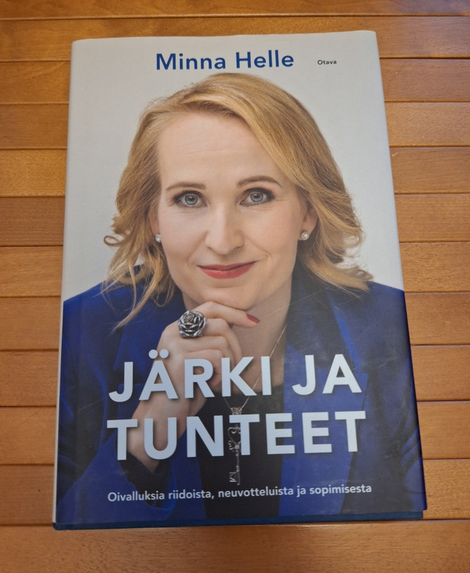 Kirja Järki ja tunteet, Minna Helle