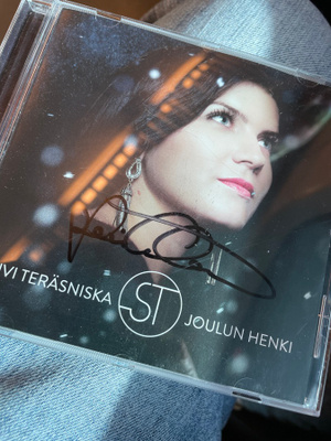 Suvi Teräsniska nimmarilla Joulun henki CD