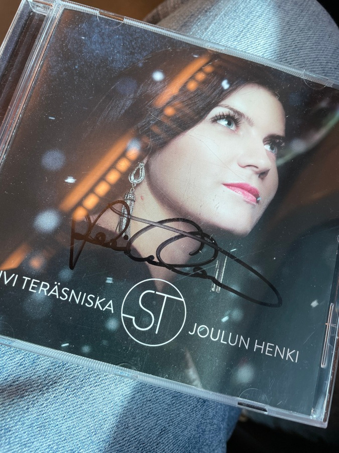 Suvi Teräsniska nimmarilla Joulun henki CD