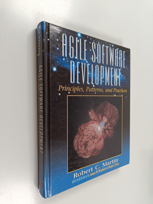 Robert C. Martin : Agile software development : principle...