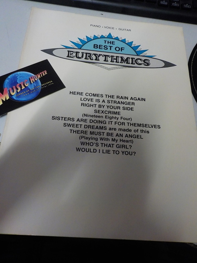 THE BEST OF EURYHMICS NUOTTIKIRJA