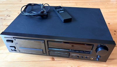 Kenwood KX-4520 -kasettidekki