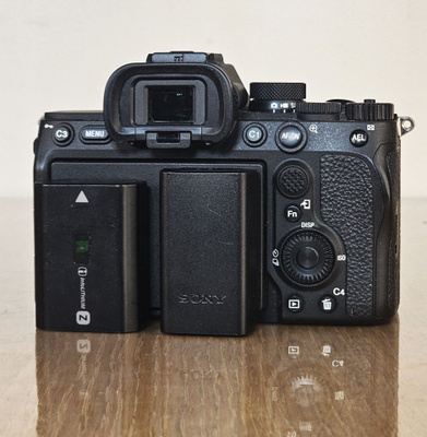 Sony A7 IV - ILCE-7M4 - runko