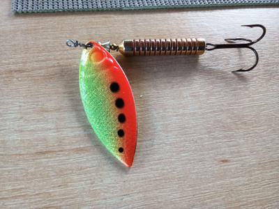 Lippauistin  22,4g