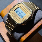 Casio A168WEGA – kullanvärinen digitaalinen retrokello, Illu - pikkukuva 2