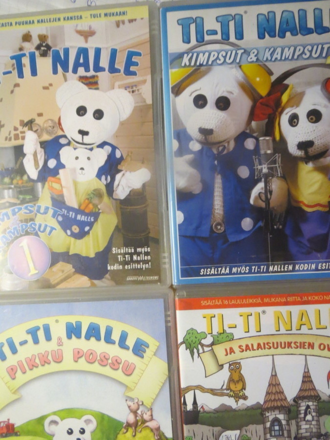 Ti-Ti Nalle paketti: neljä levyä 4DVD
