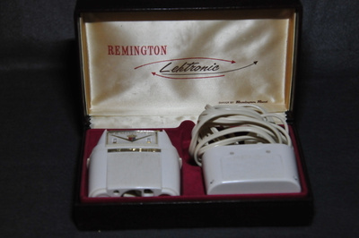 Vintage Remington partakone koteloineen